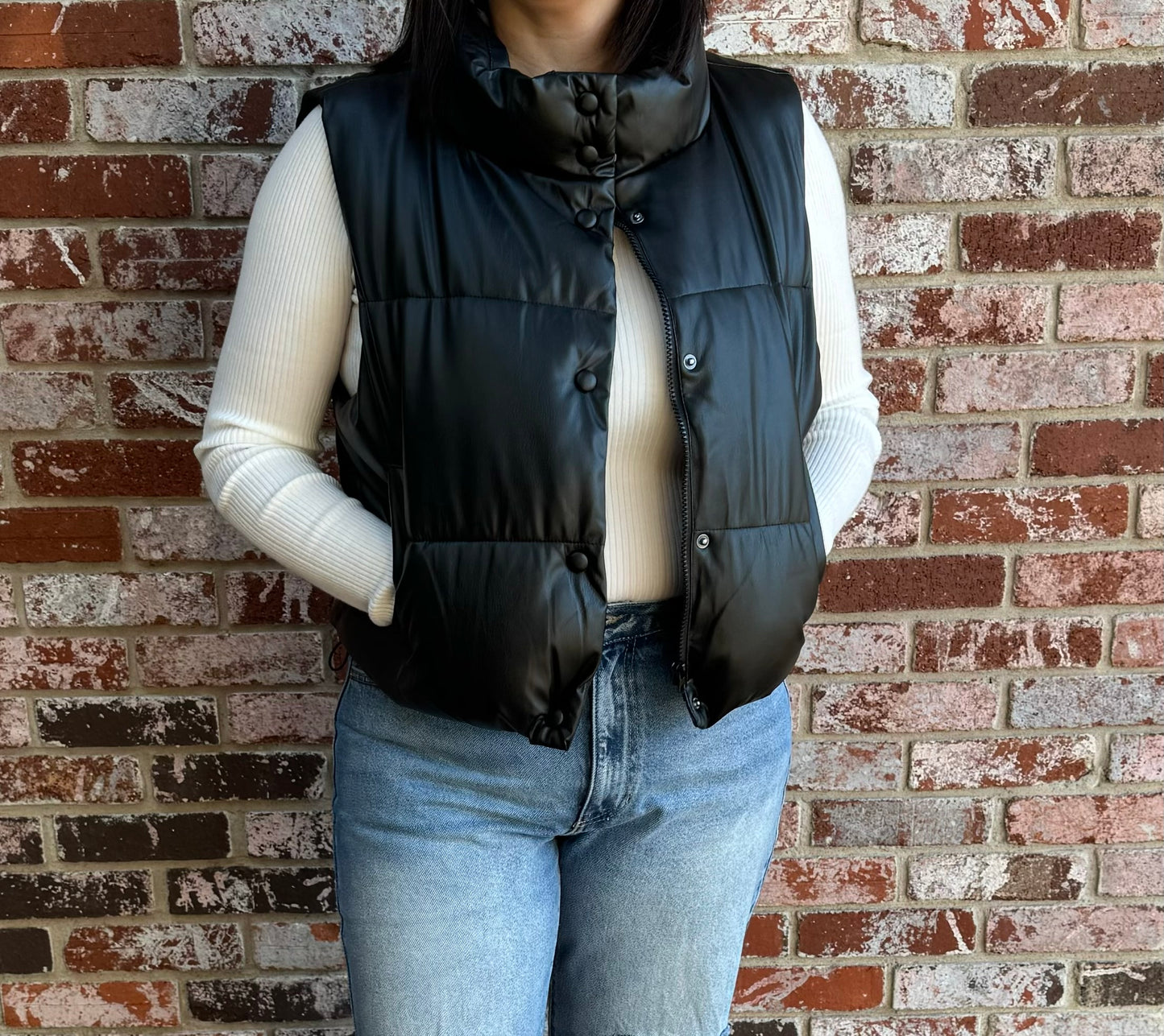 SMALL - Relaxed Puffer Vest in Black