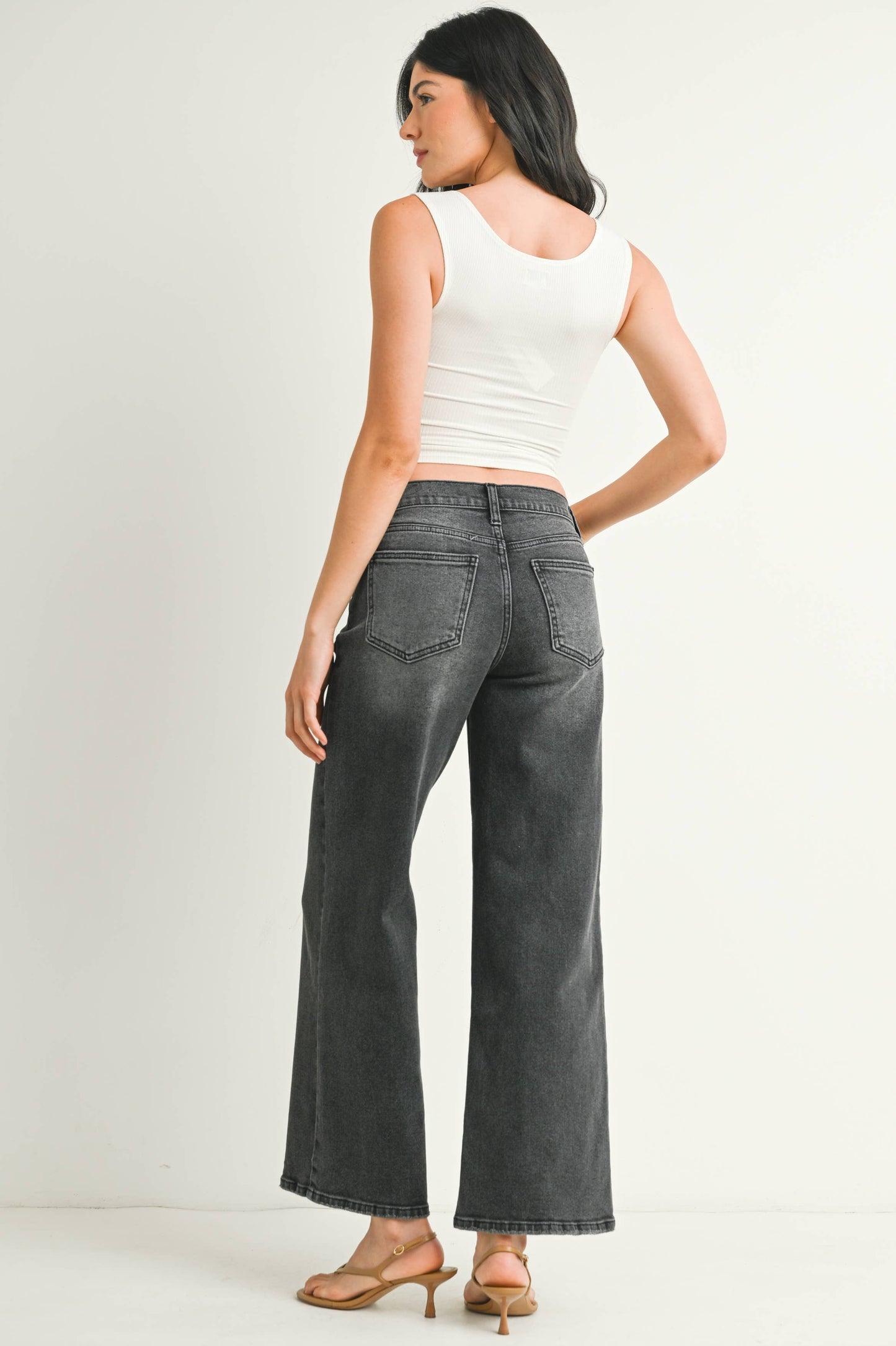 Relaxed Vintage Straight Denim in Washed Grey