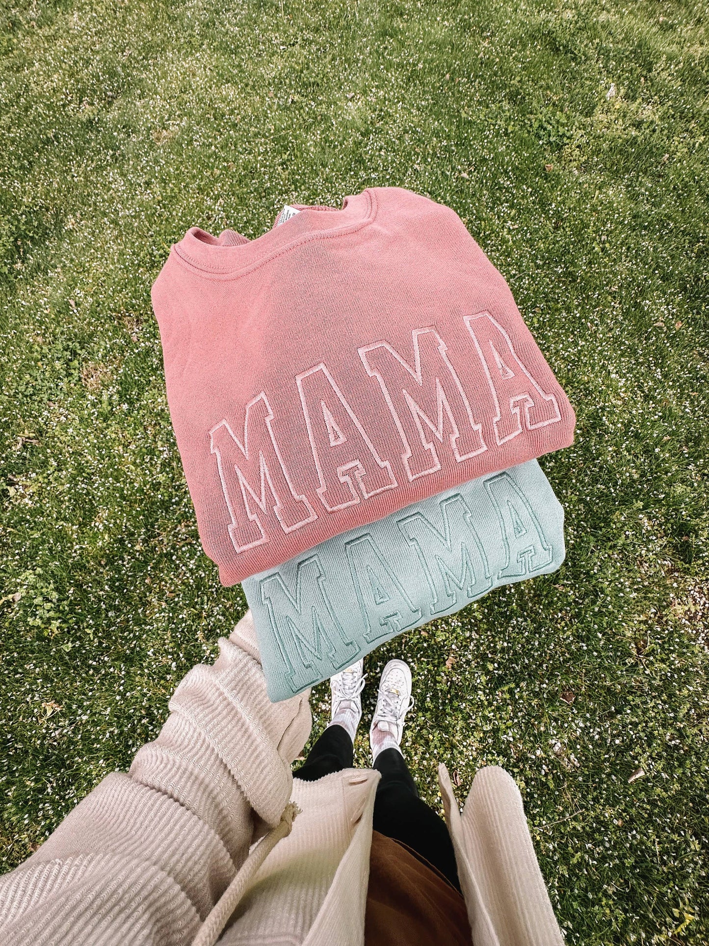 SMALL - Graphic - Embroidered Mama Sweatshirt in Mauve