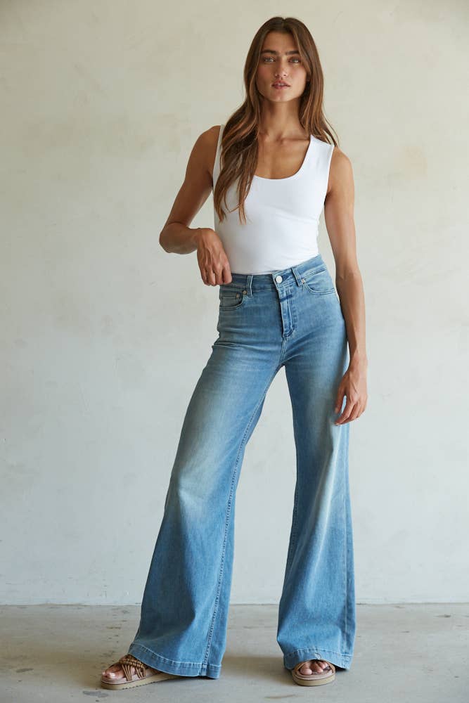 Double Layered Seamless Tank in White
