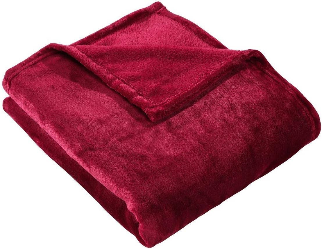 DOORBUSTER - Soft Cozy Blanket in Burgundy