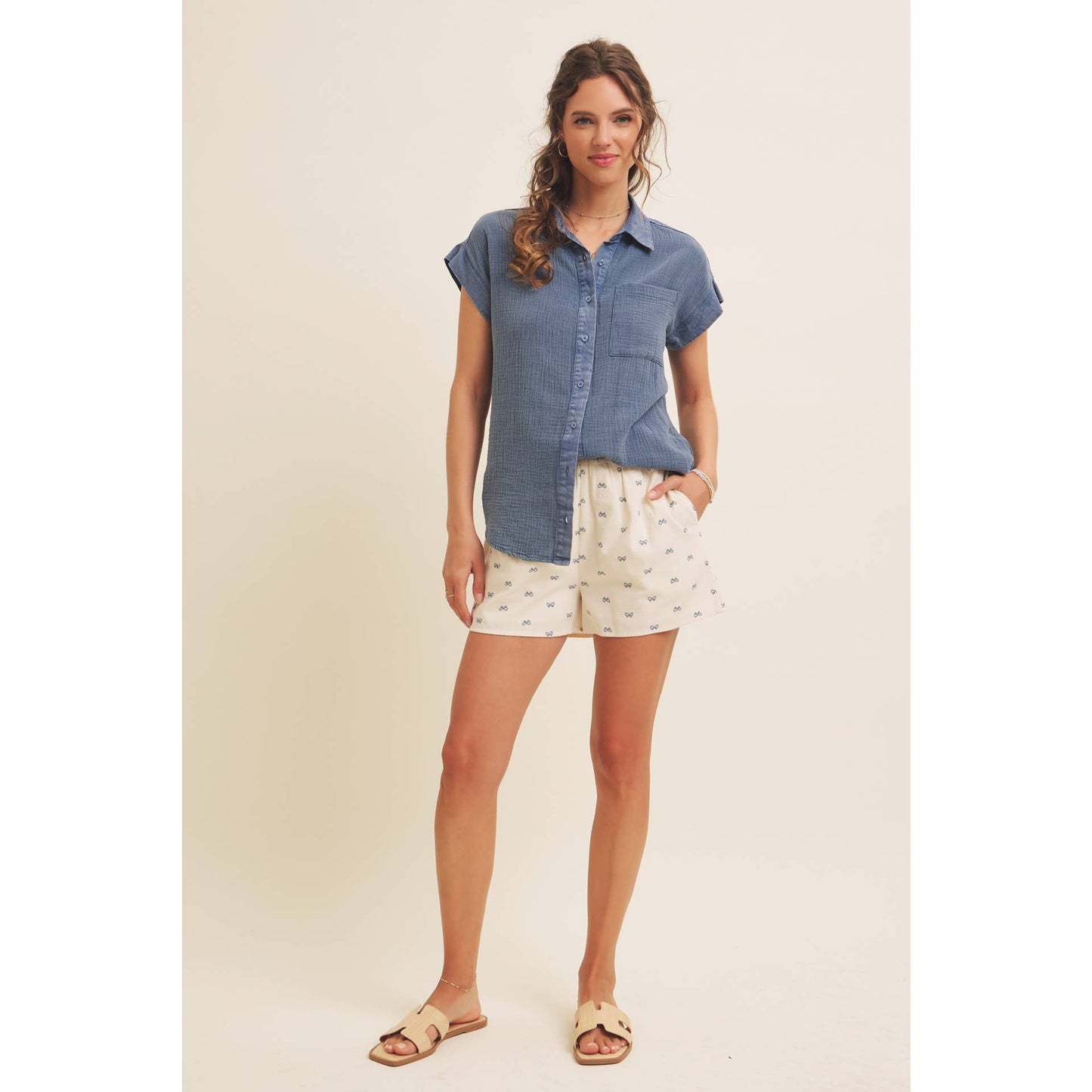 Comfy Linen Shorts w/ Bow Print in Slate Blue