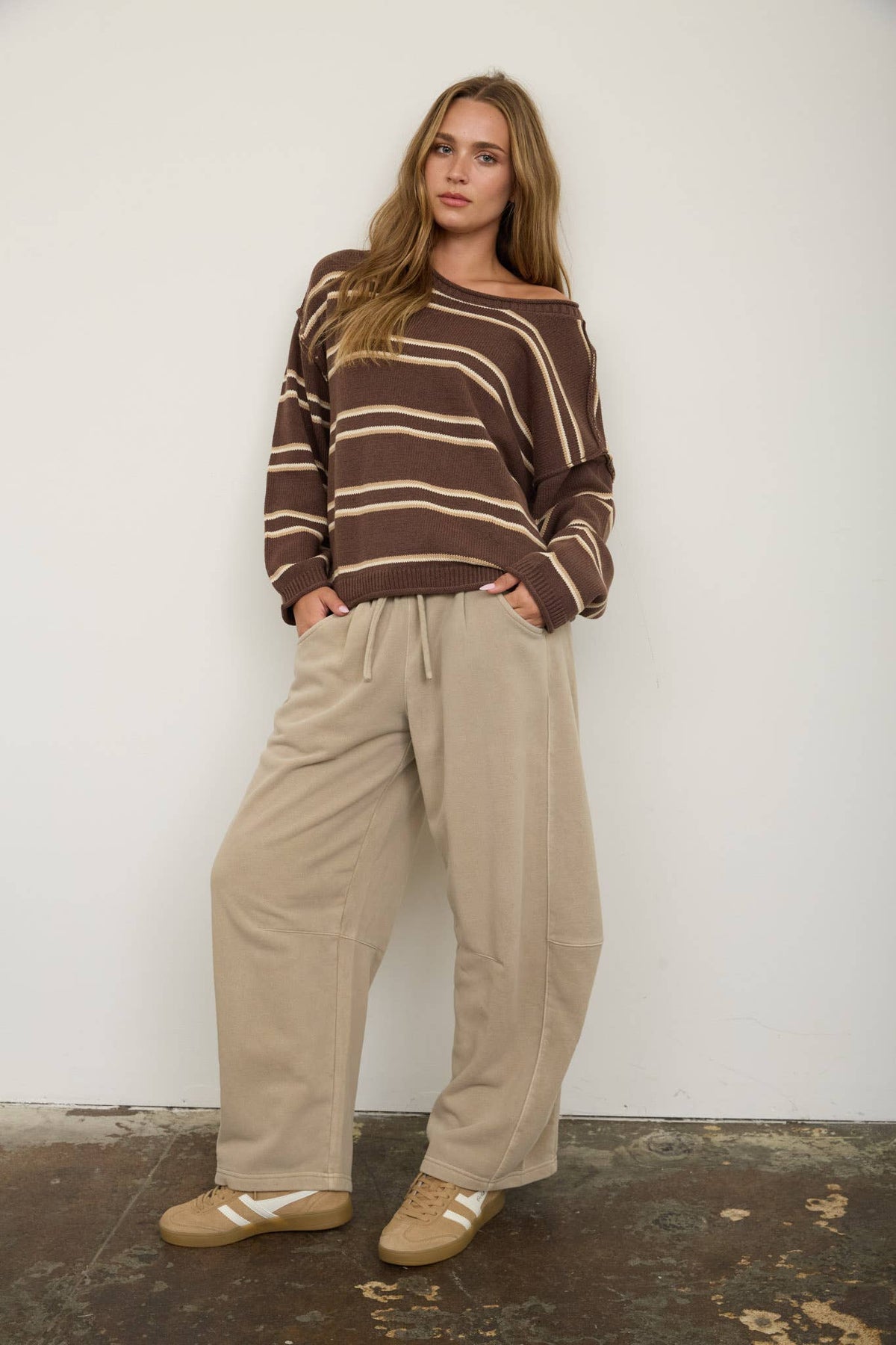 Barrel Leg Sweatpants in Mocha