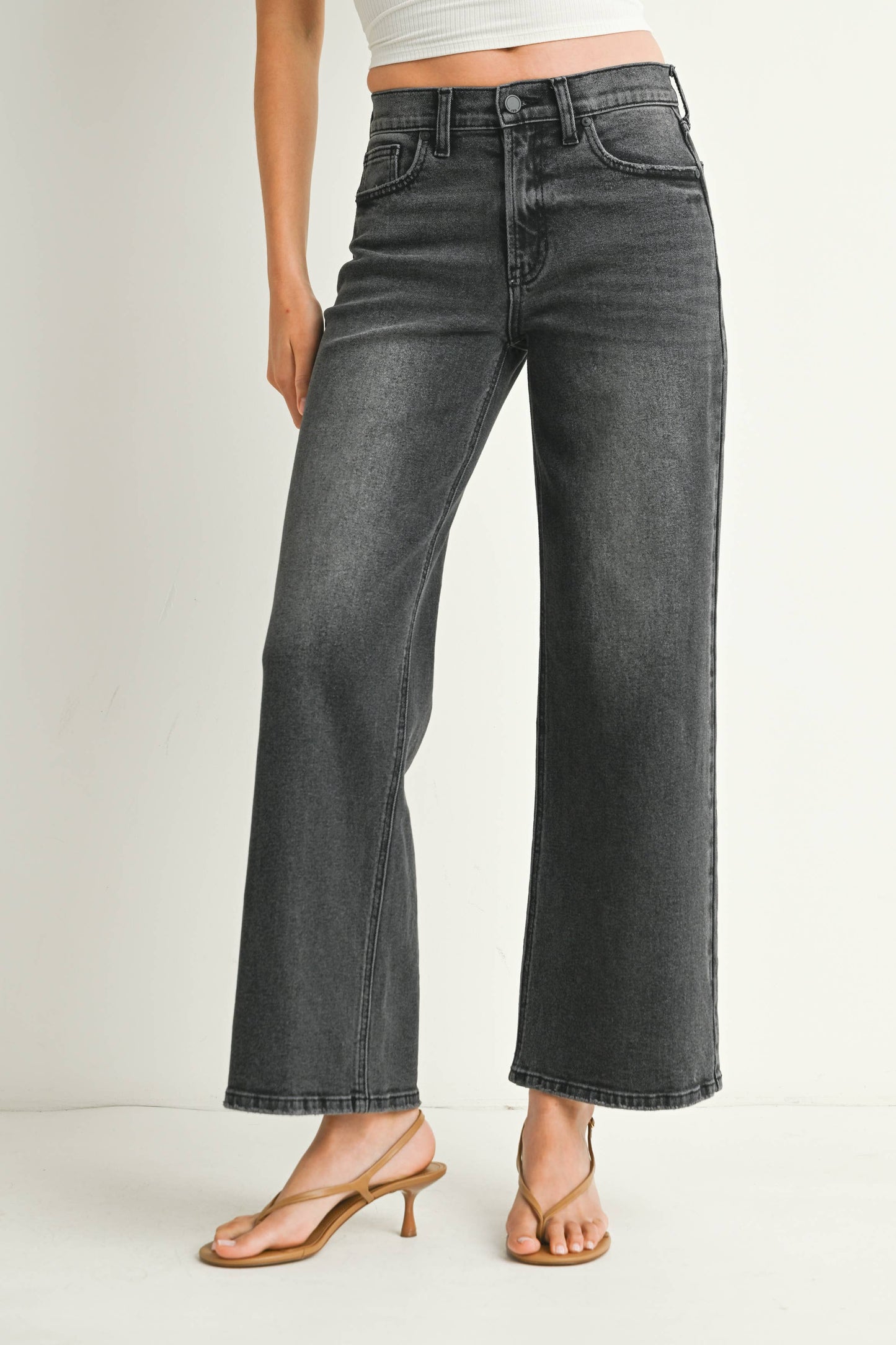 Relaxed Vintage Straight Denim in Washed Grey