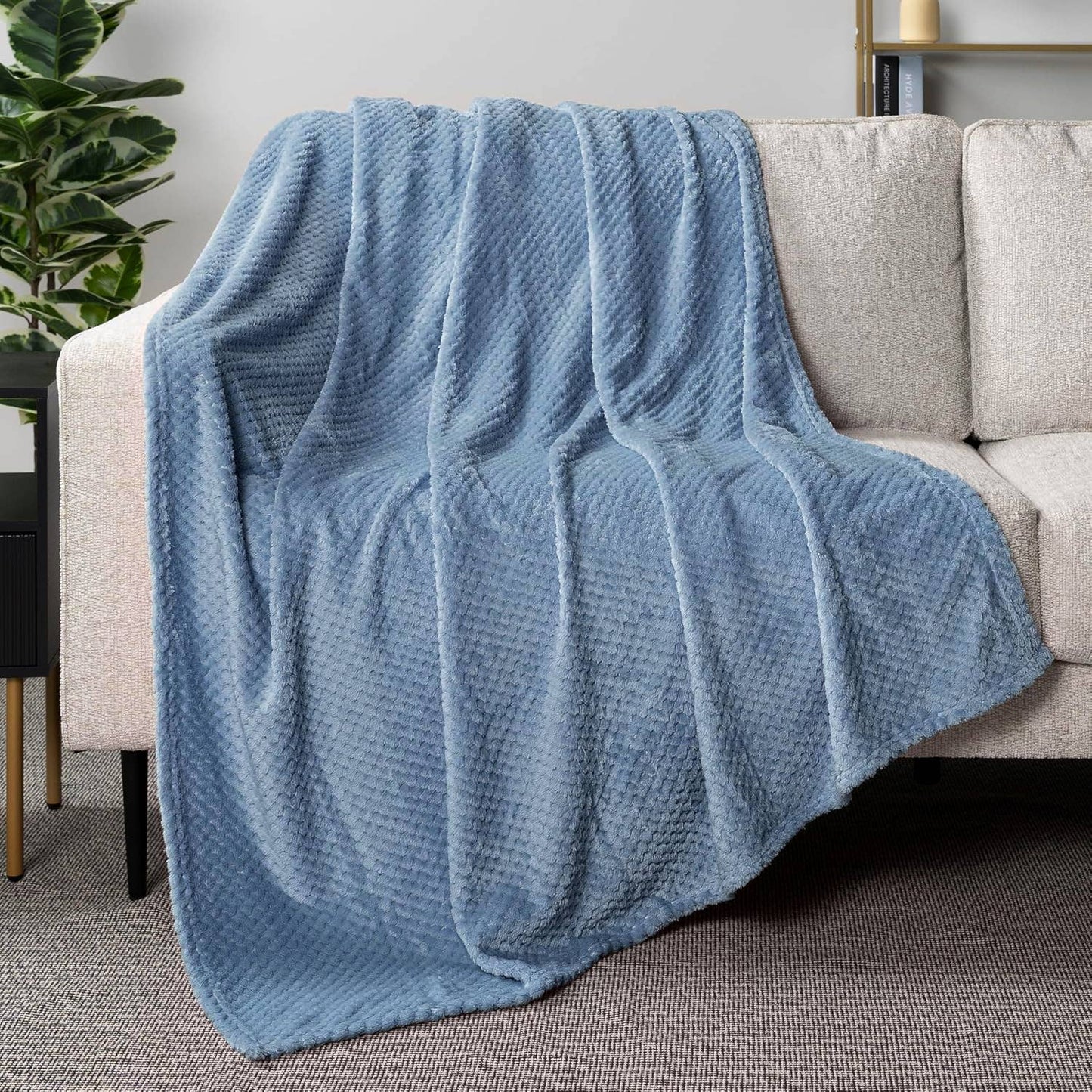 DOORBUSTER - Textured Cozy Blanket in Blue