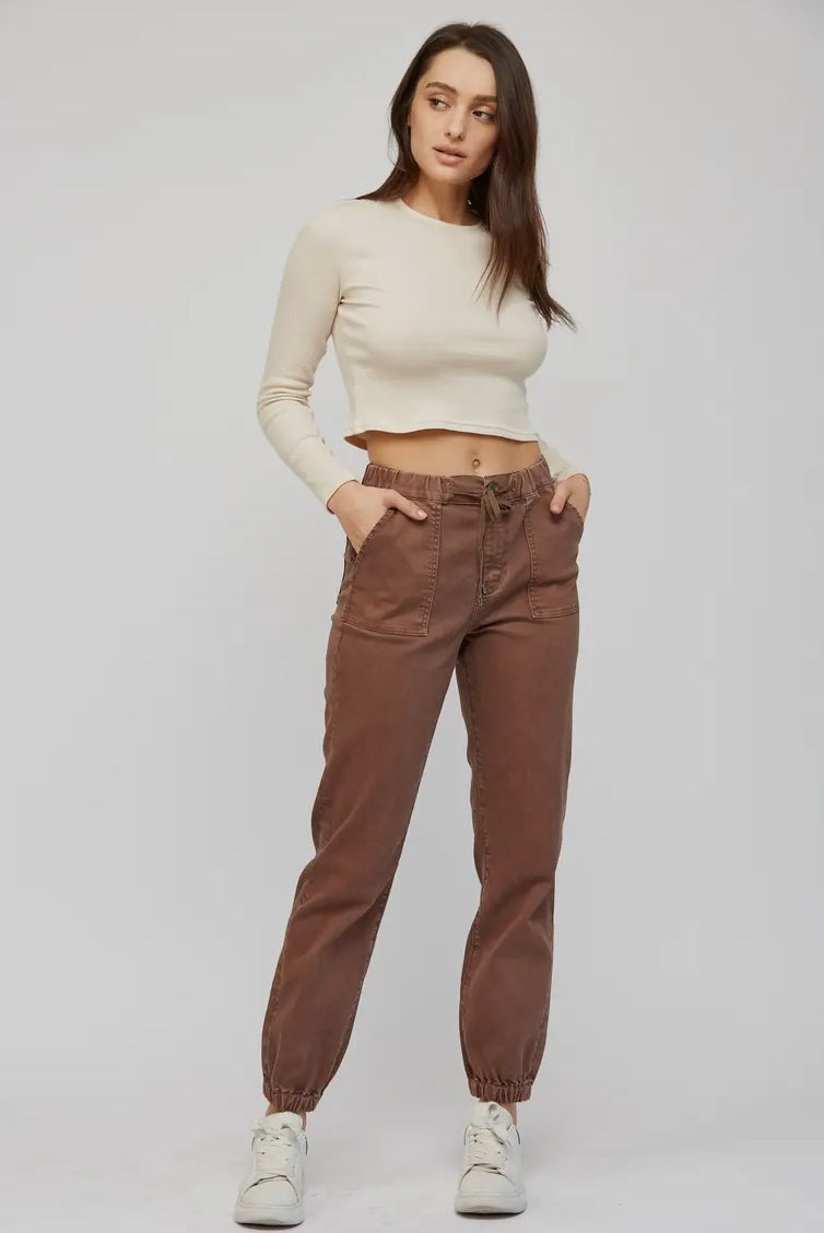 High Rise Denim Jogger in Cocoa