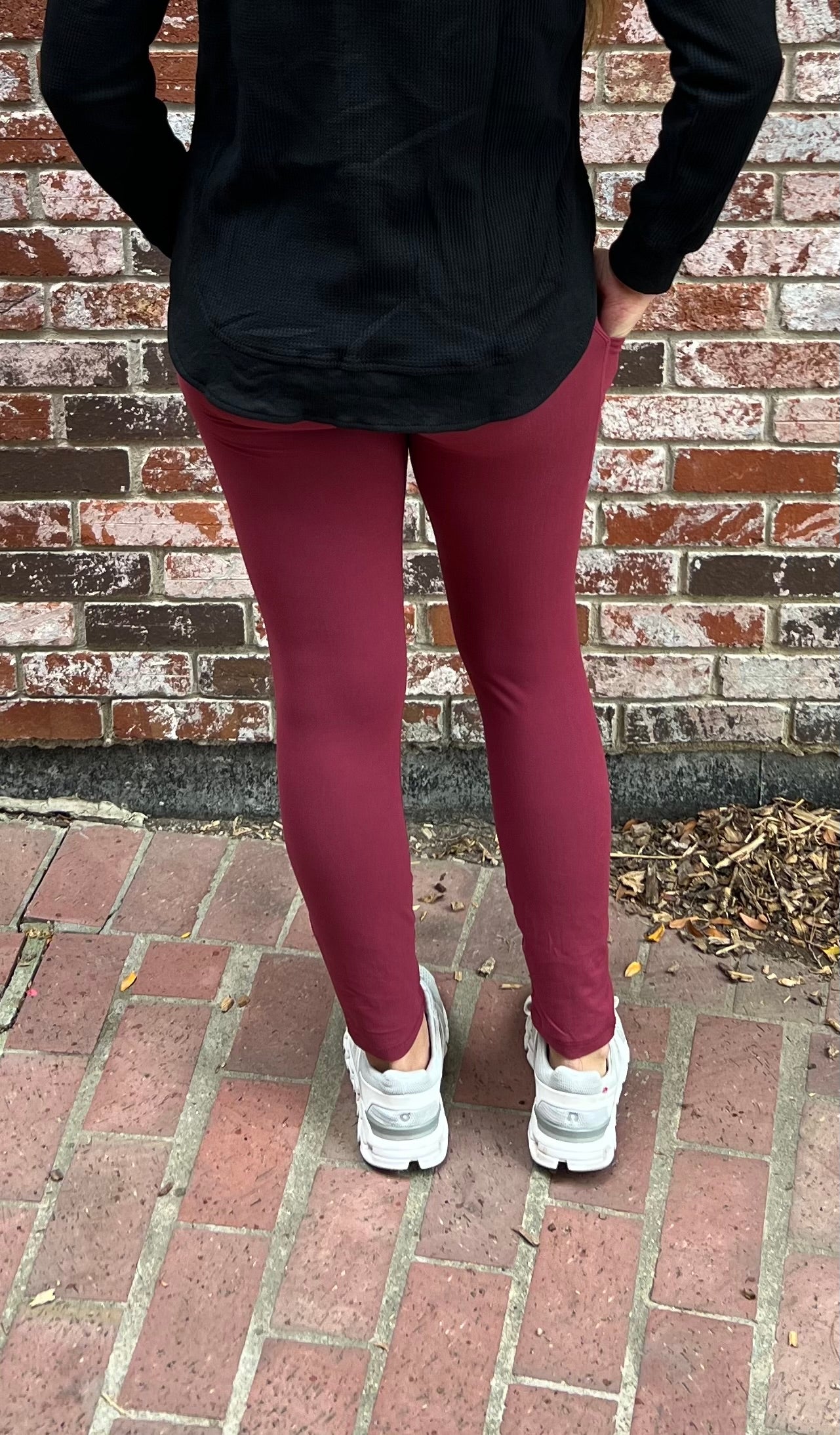 Butter Soft Leggings in Mulled Wine