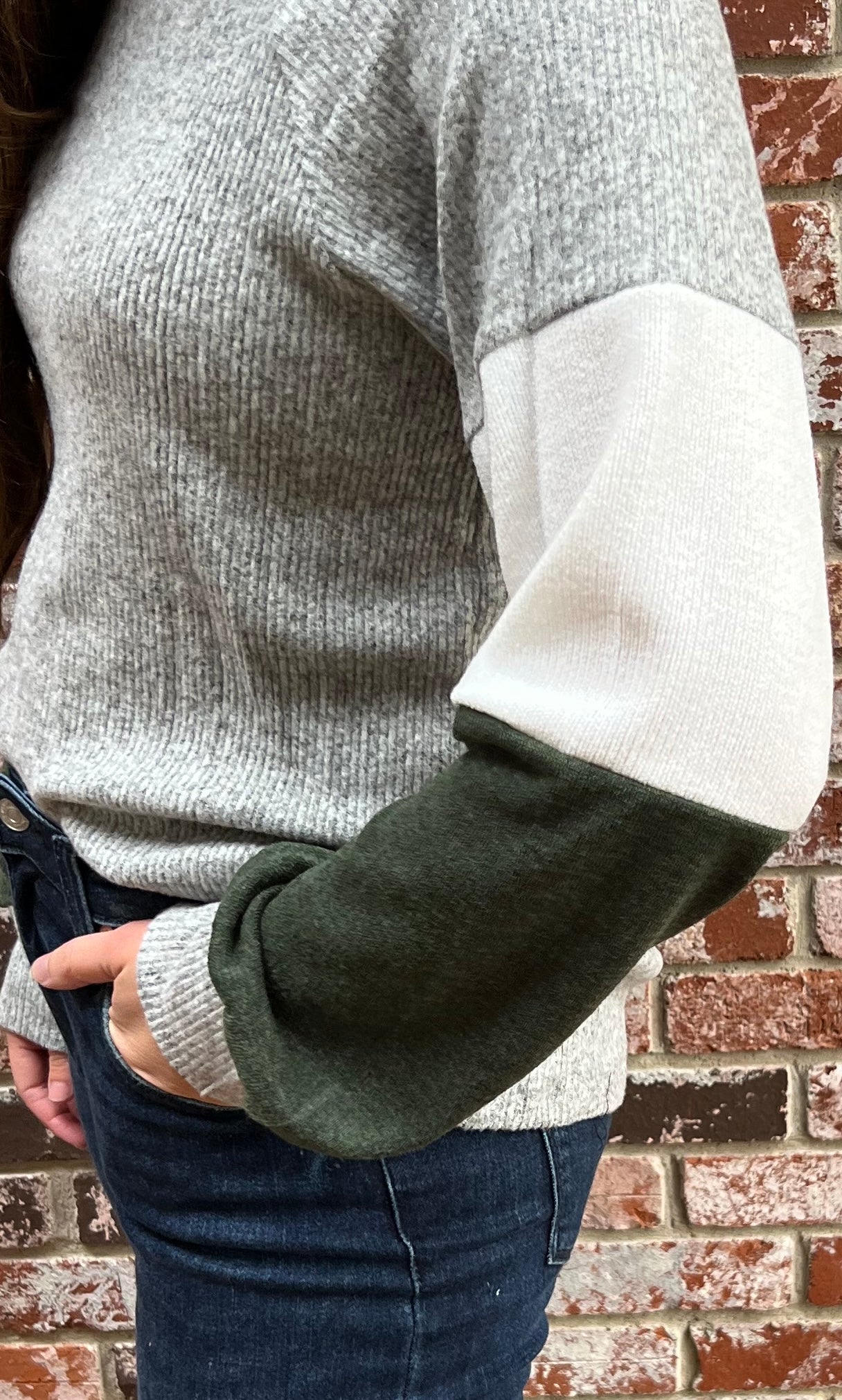 SMALL - Colorblock Top in Olive