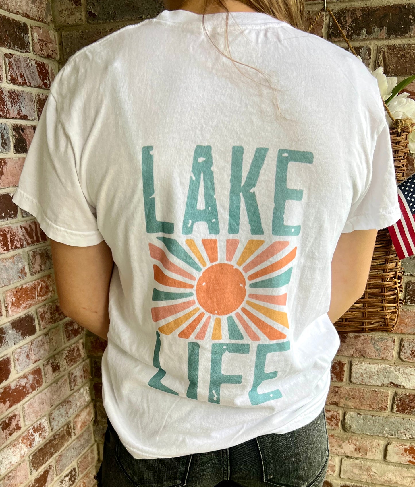 Graphic - Lake Life in White