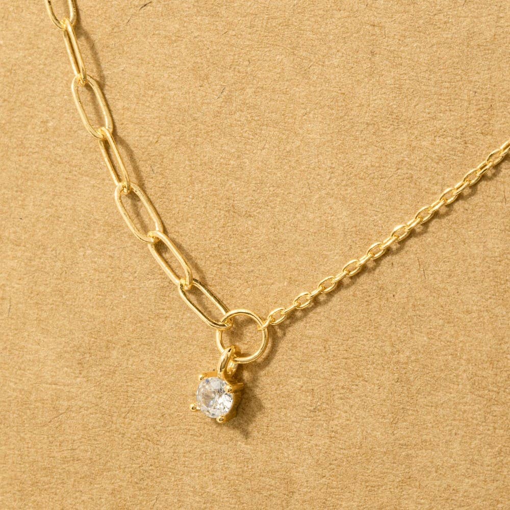 Chain Link Rhinestone Stud Necklace in Gold