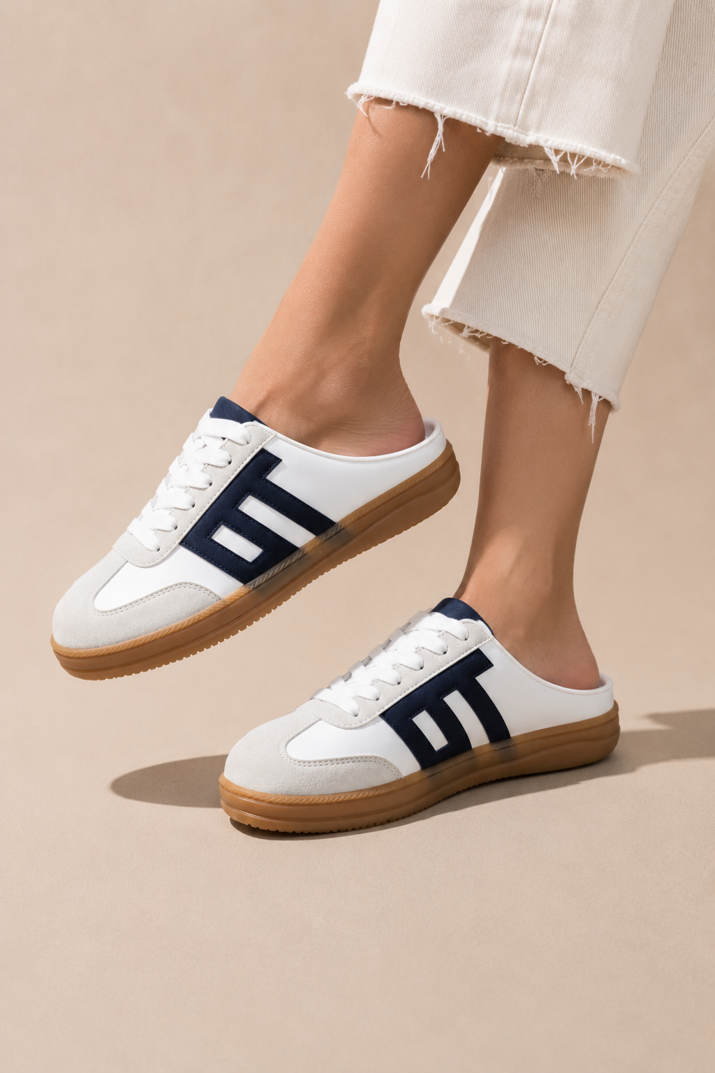Retro Court Mule Sneaker in Navy