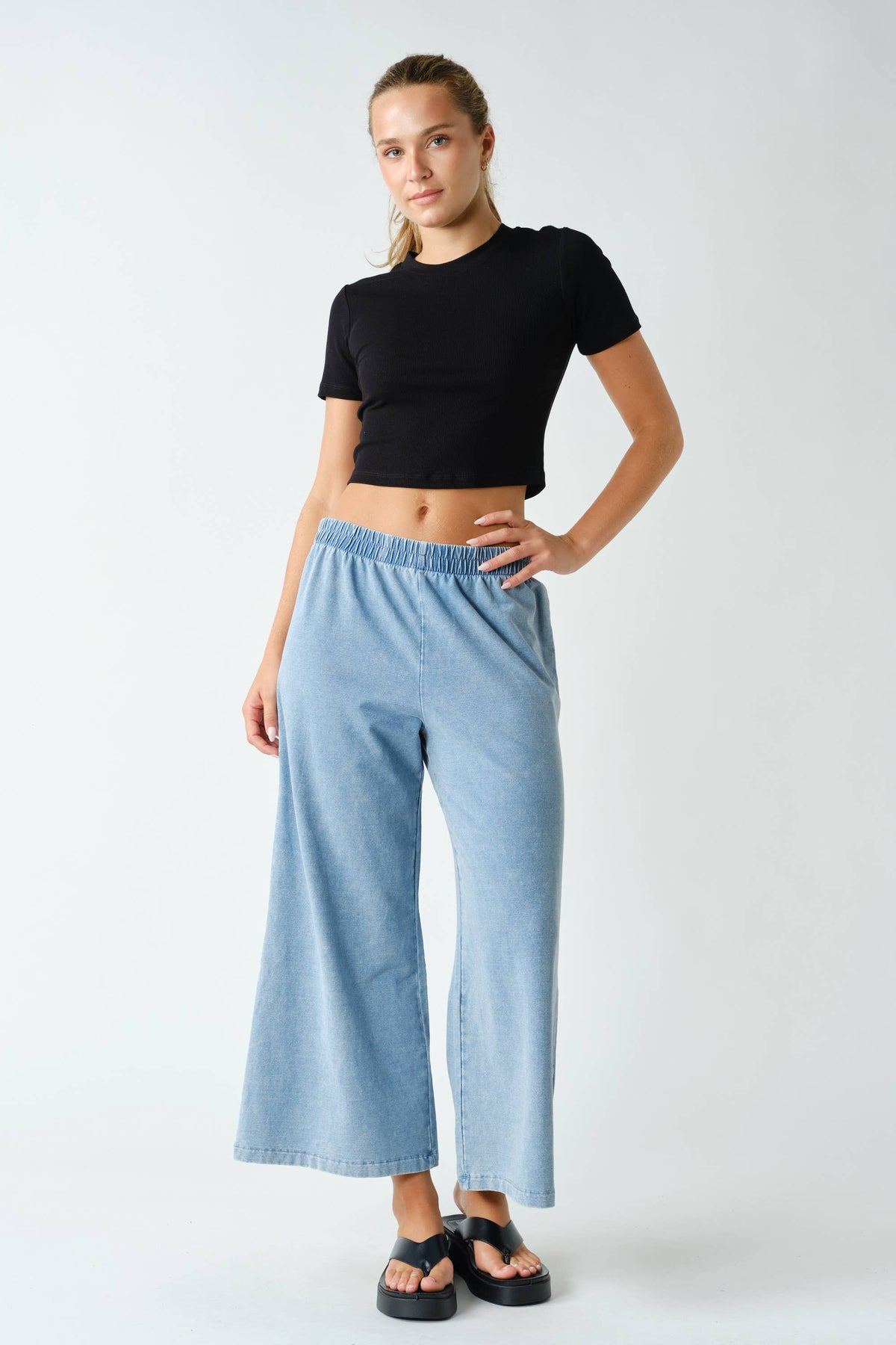 Stretch Denim Pants in Light Wash