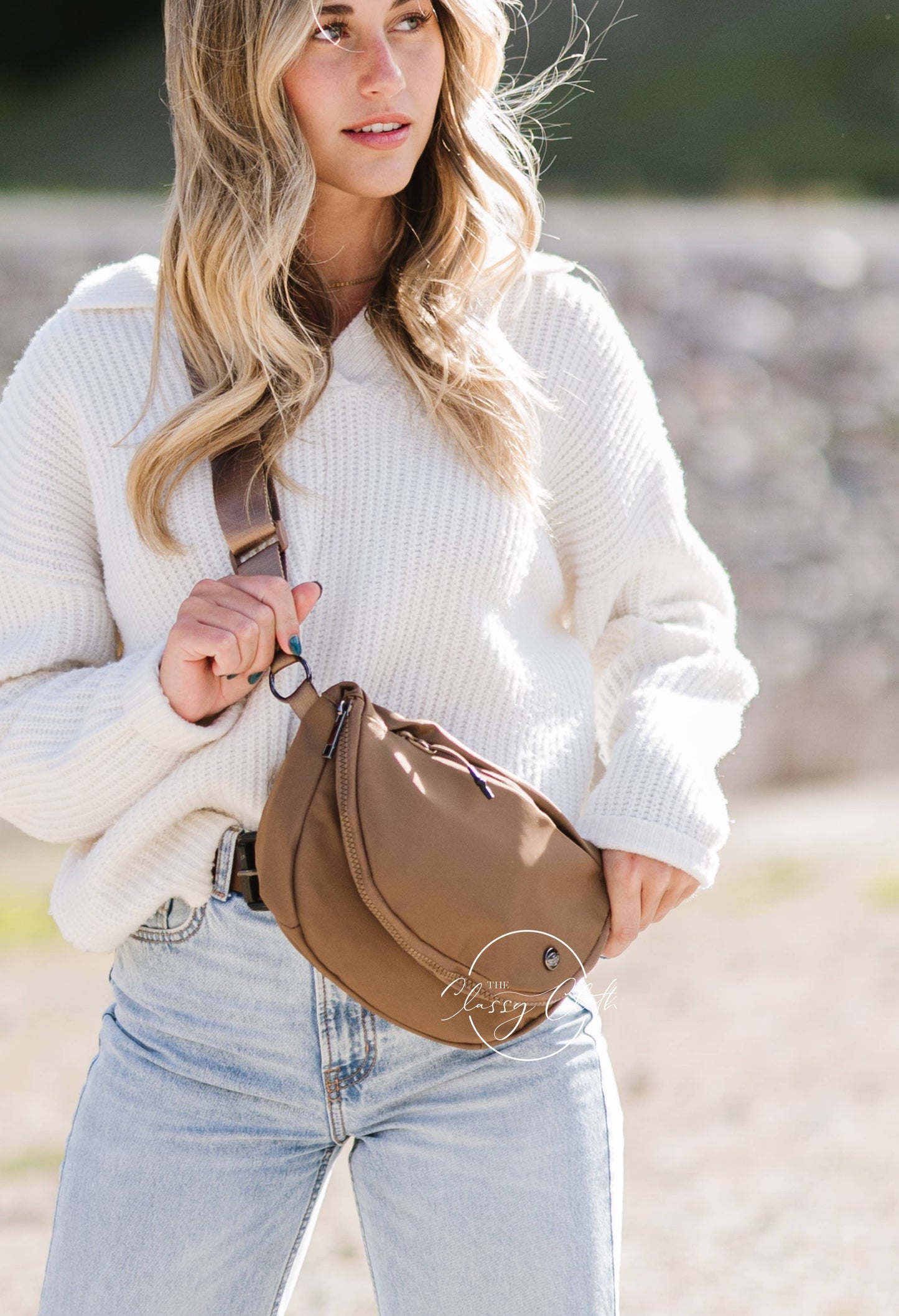 Margot Moon Belt Bag in Mocha