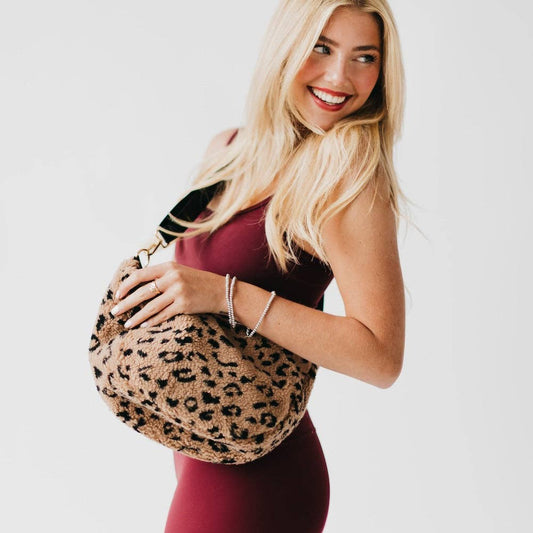 Sherpa Crossbody in Leopard