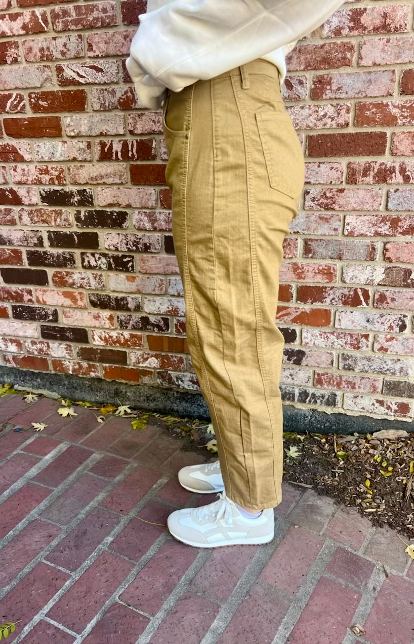 Washed Mid Rise Loose Barrel Denim on Khaki