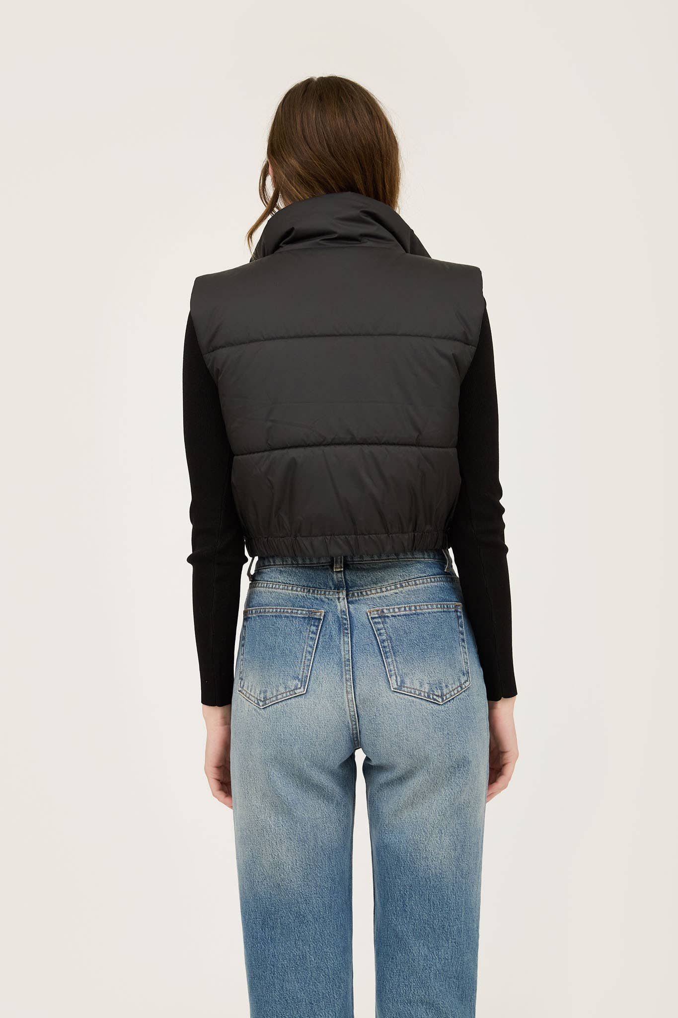 Cropped Zip Up Puffer Vest in Black