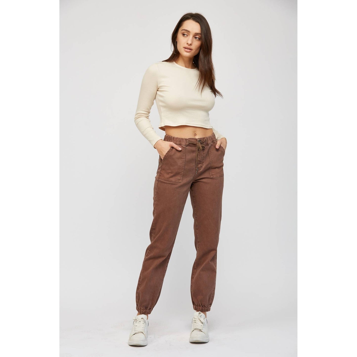 High Rise Cropped Denim Jogger in Cocoa