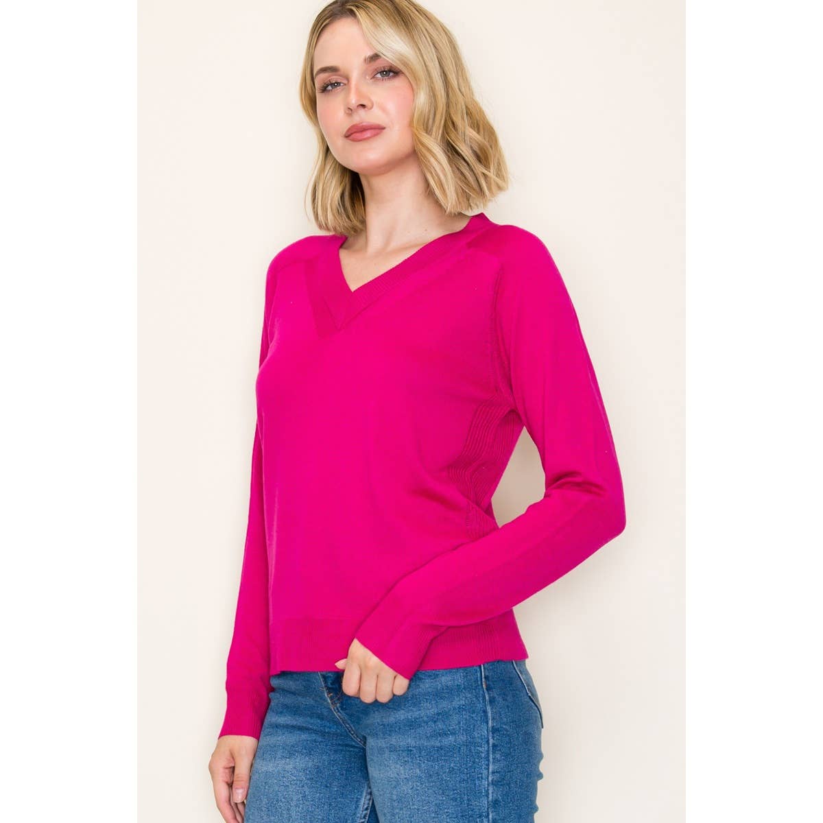 V Neck Sweater in Magenta