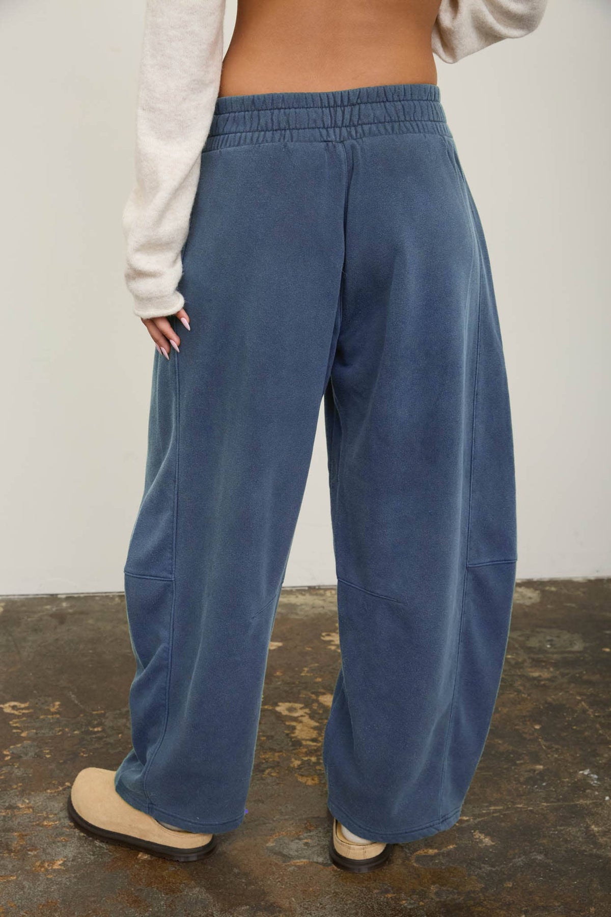 Barrel Leg Sweatpants in Vintage Blue