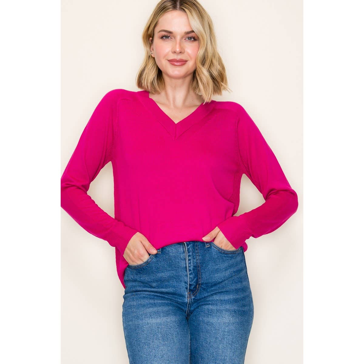 V Neck Sweater in Magenta