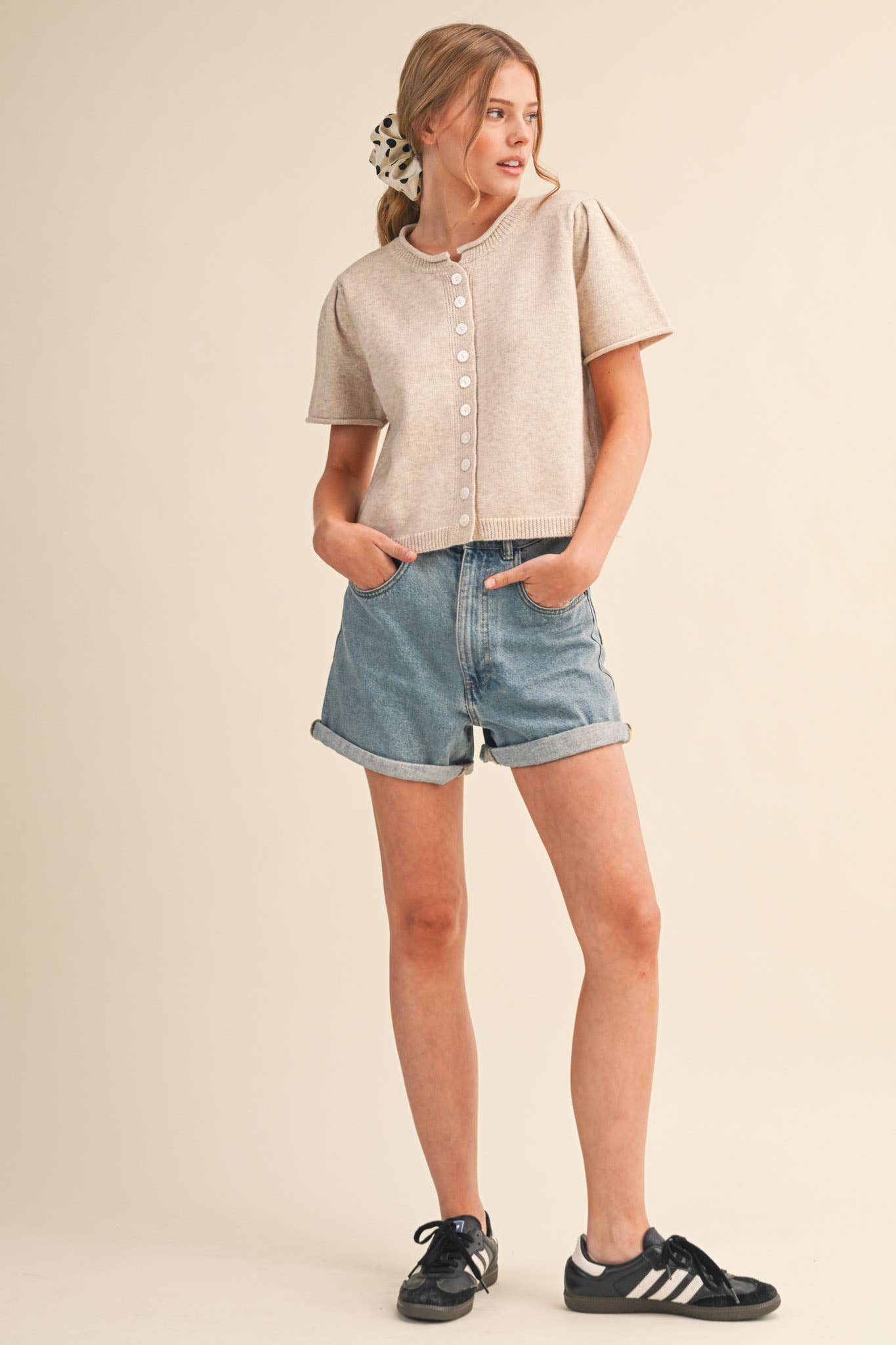 Short Sleeve Sweater Cardigan in Beige