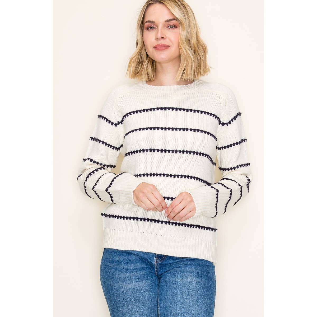 Blanket Stitch Pullover Sweater in Ivory/Navy