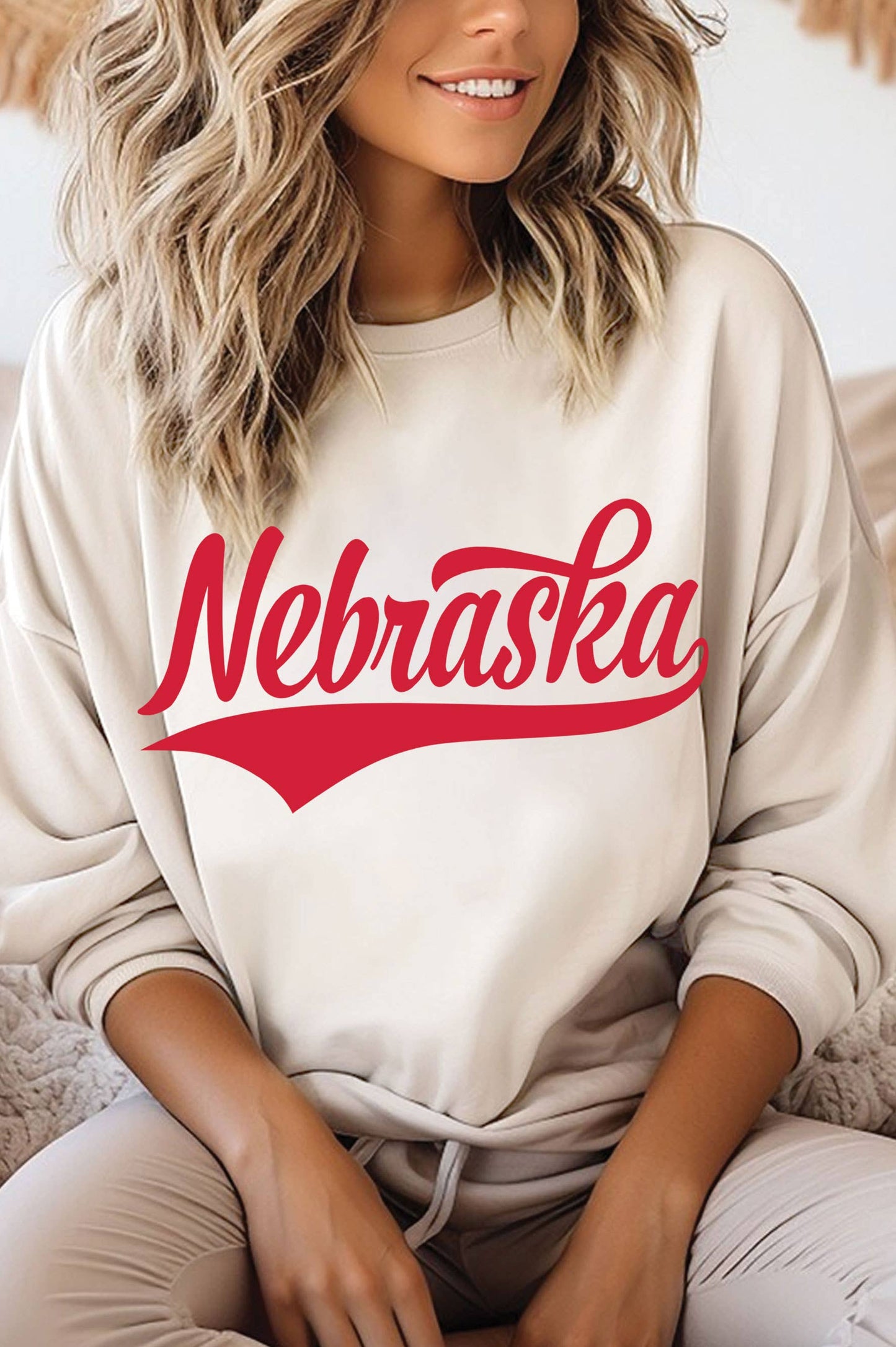 Graphic - Nebraska Puff Print Crew in Natural