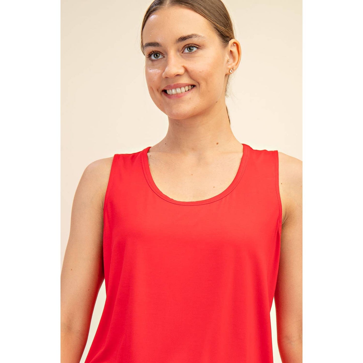 Modal Tank in Red