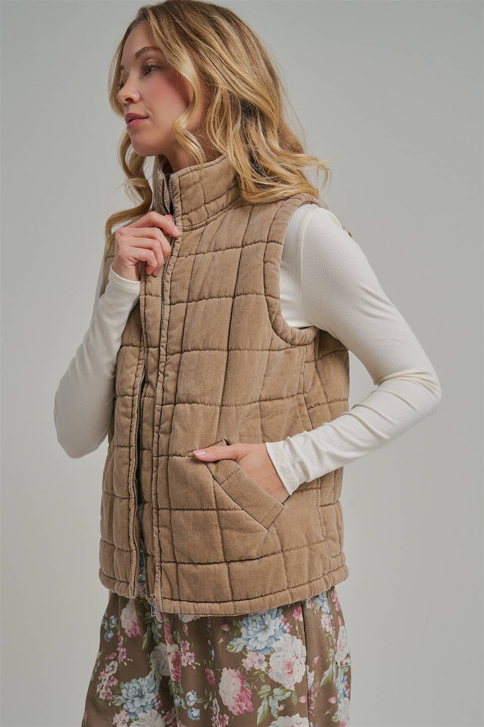 Vintage Washed Quilted Puffer Vest in Taupe