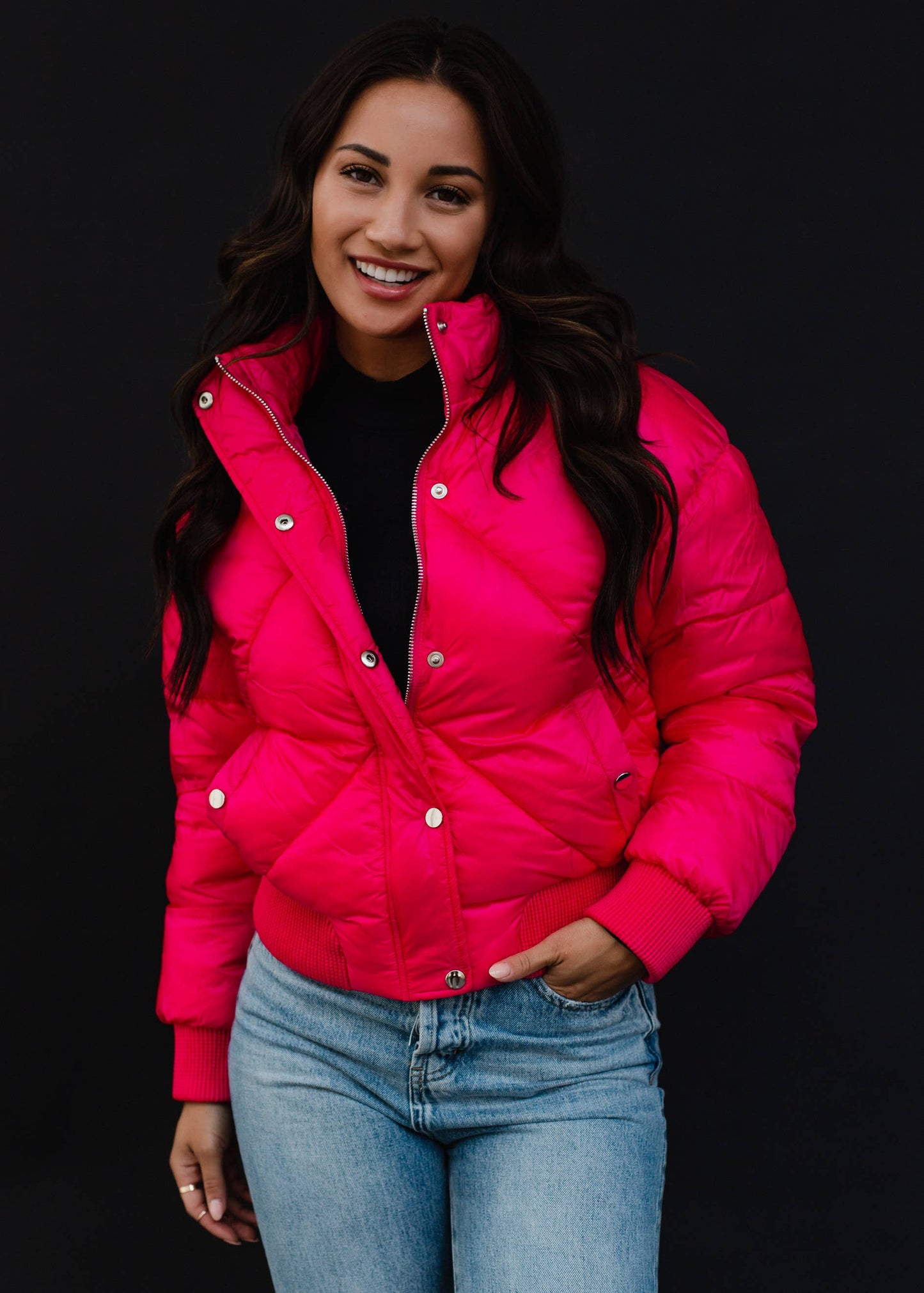 Cropped Puffer Jacket in Magenta