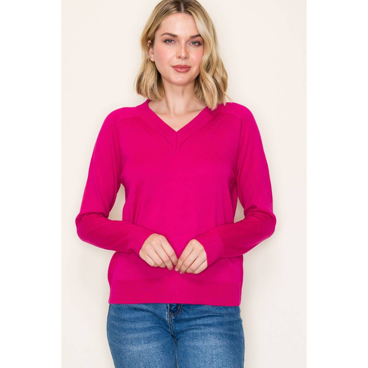 V Neck Sweater in Magenta