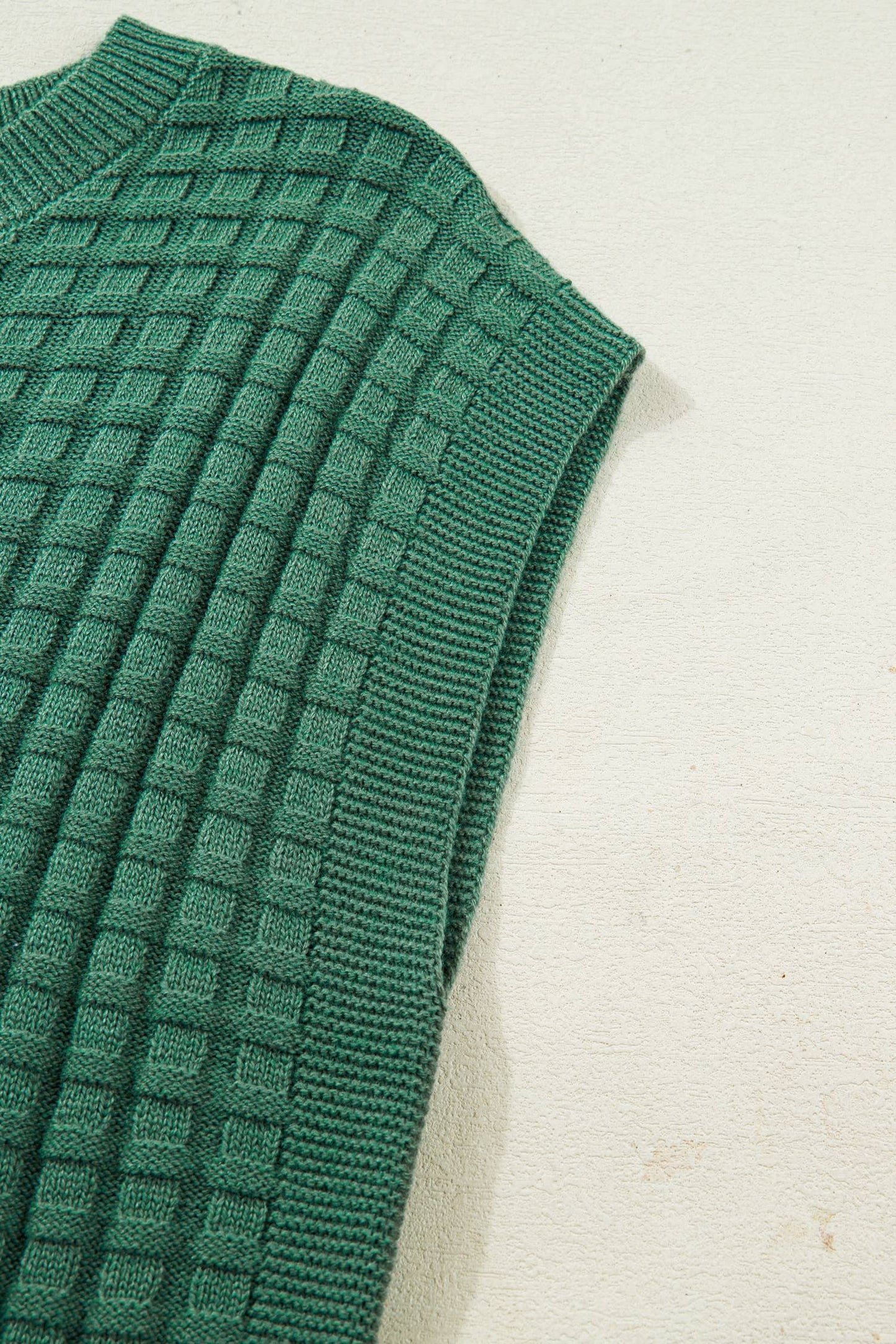 Textured Short Sleeve Sweater in Green